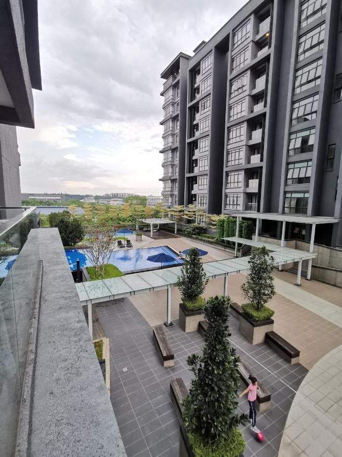 Anatoli Geniehome 3br Freewifi Utropolis Shah Alam